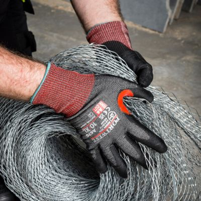 Vágásbiztos kesztyű